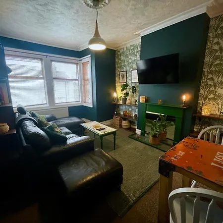 Stylish And Artistic Flat In Southend On Sea Apartment Exterior photo