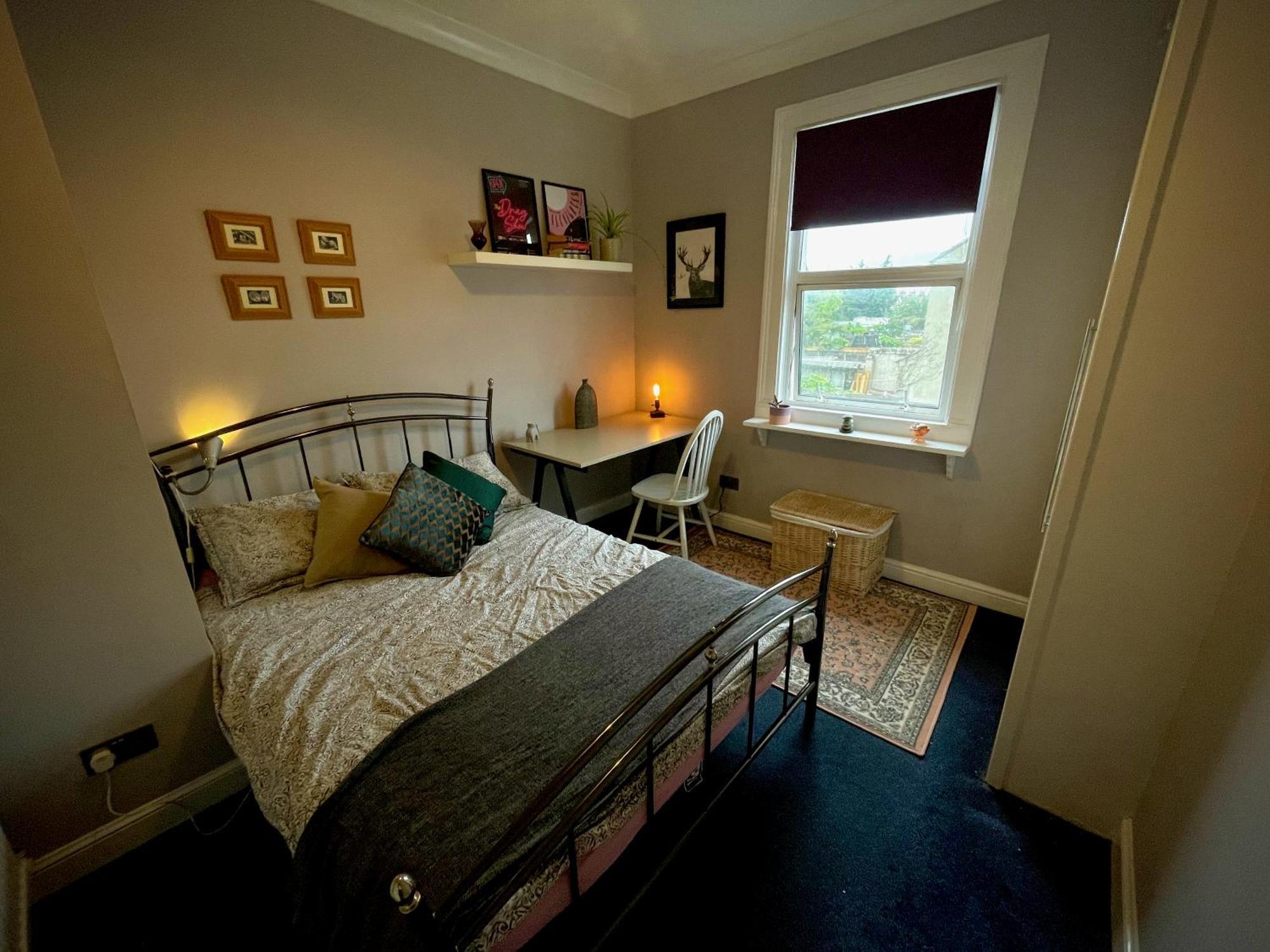 Apartment Stylish And Artistic Flat In On Sea