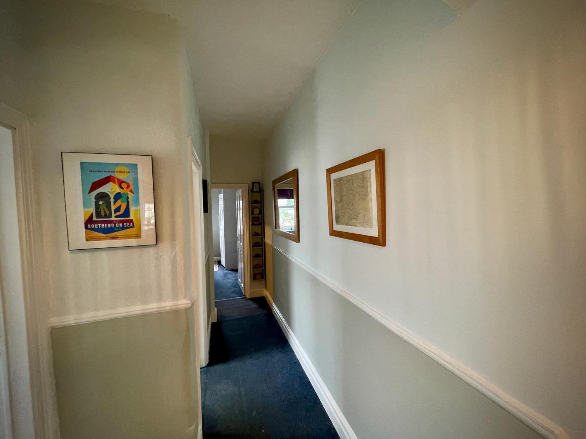 Stylish And Artistic Flat In On Sea